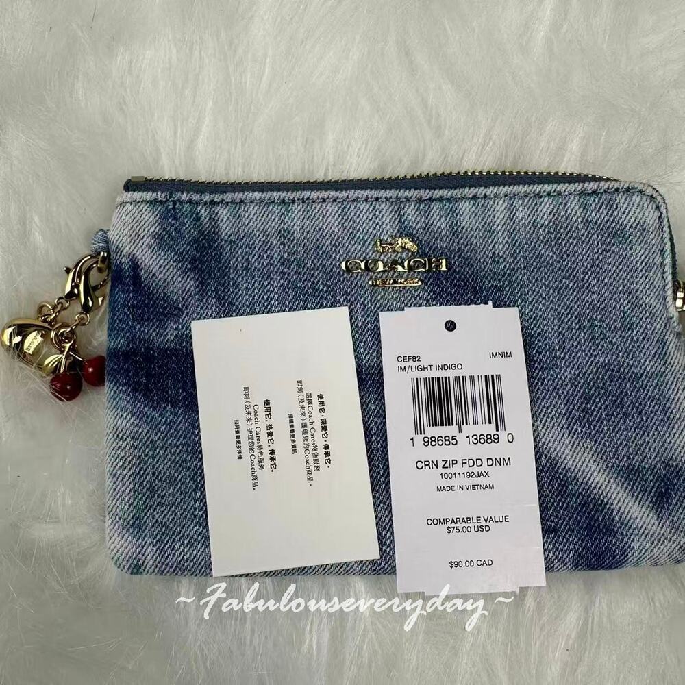 Coach Corner Zip Wristlet In Loved Denim With Charms Gold/Light Indigo CEF82 NWT - Picture 3 of 5